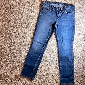 Gap skinny jeans for women. Size 8